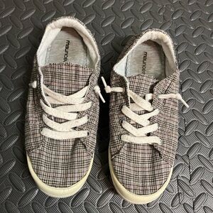 Maurice’s Sneakers